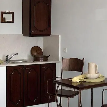 Aparthotel Anemes Avlemonas